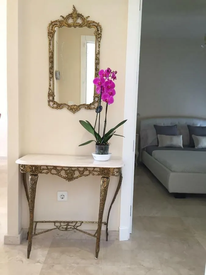 Luxury Duplex With Views. Villa Marbella Spain