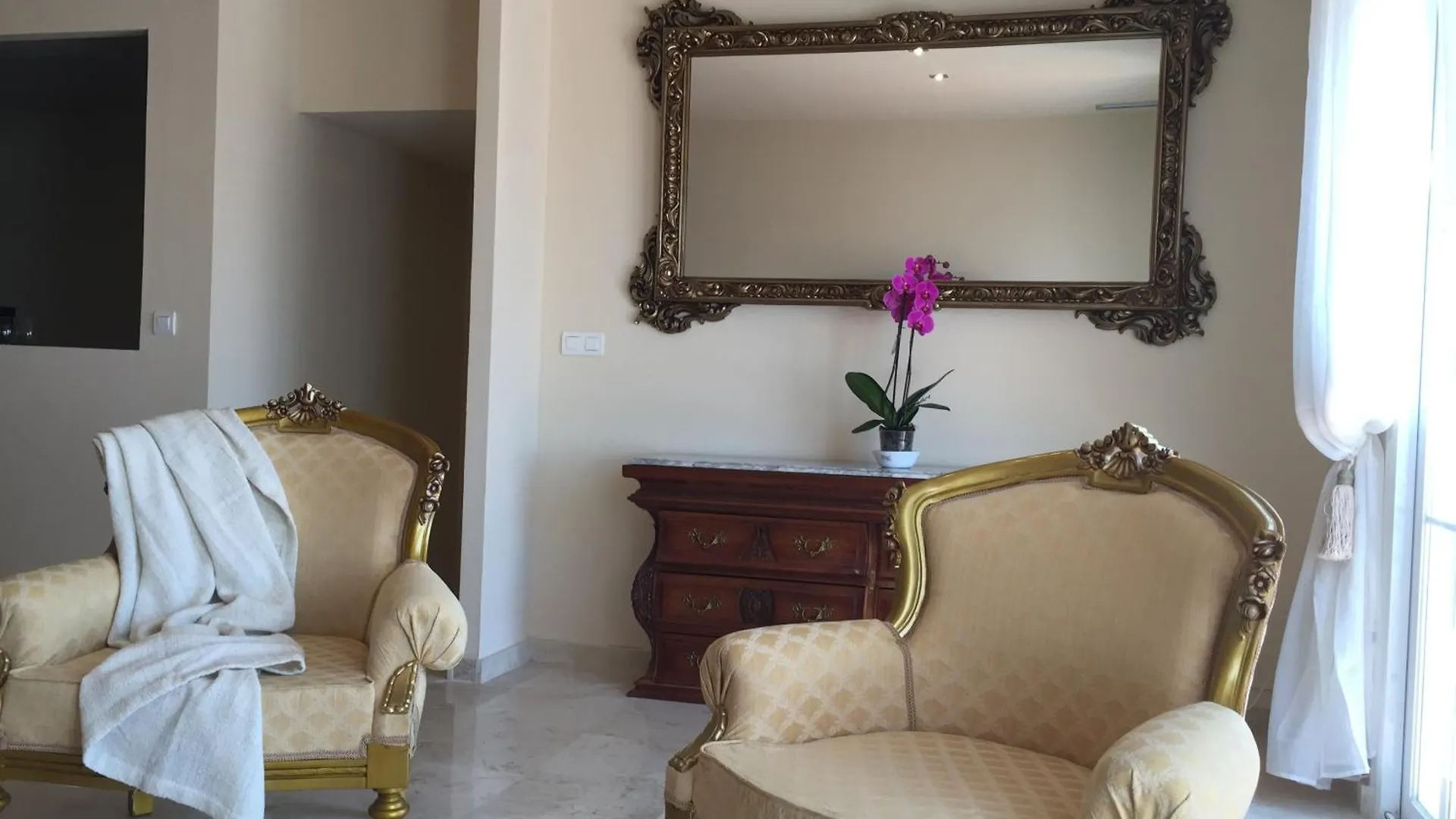 Luxury Duplex With Views. Villa Marbella 0*,